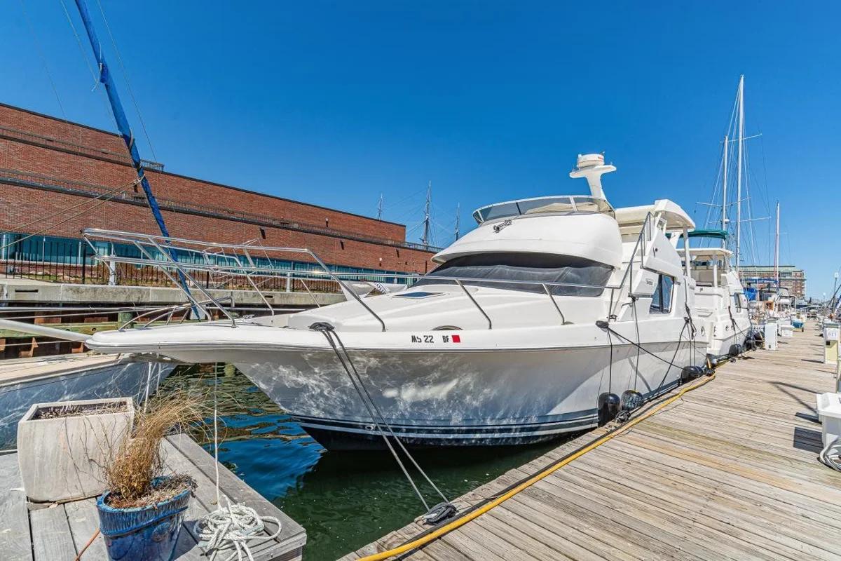 Inn The Moment, a 40 ft Silverton motor yacht