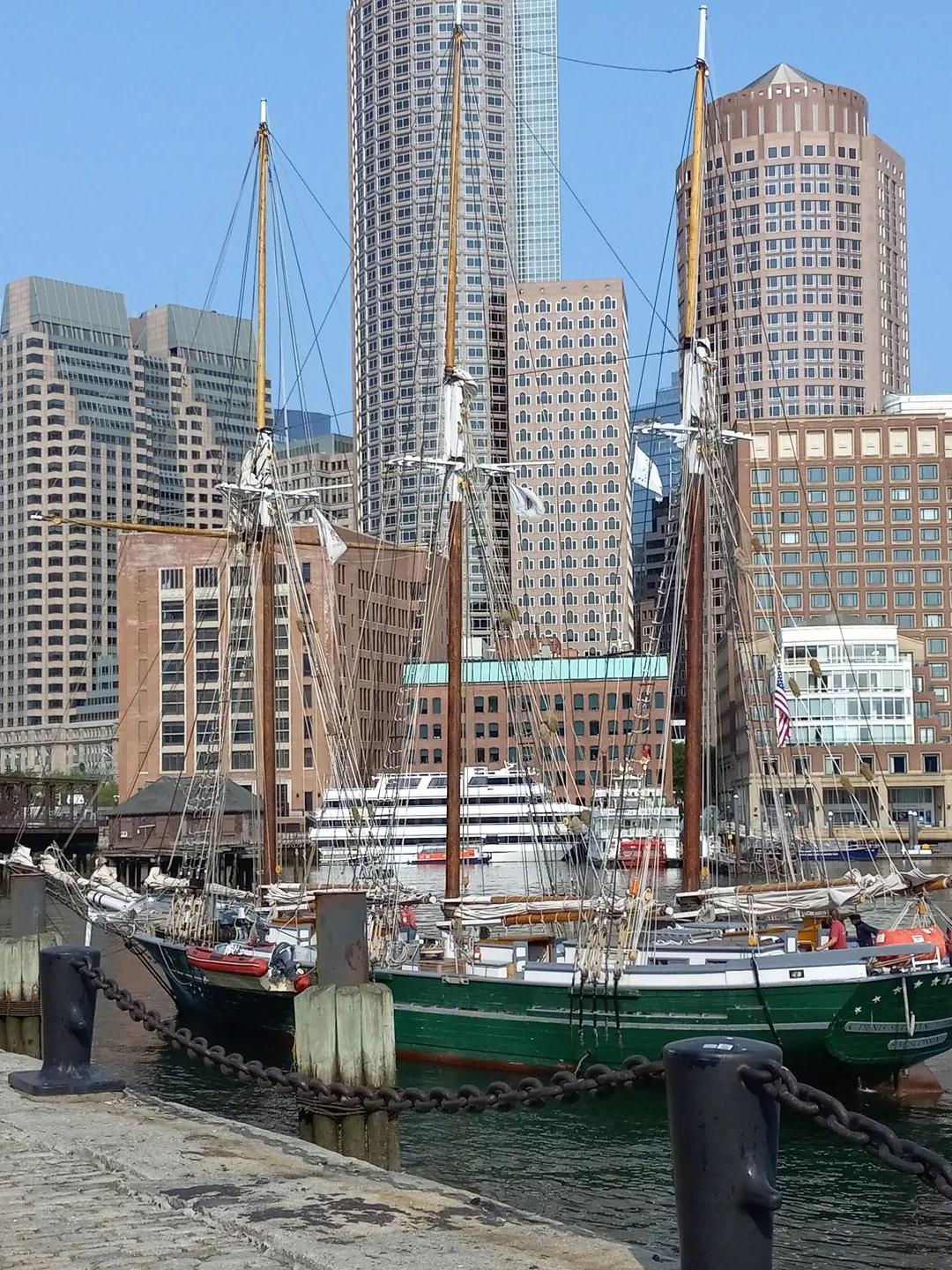 Bed & Breakfast Afloat Boston @ Constitution Marina — photo 42 of 51
