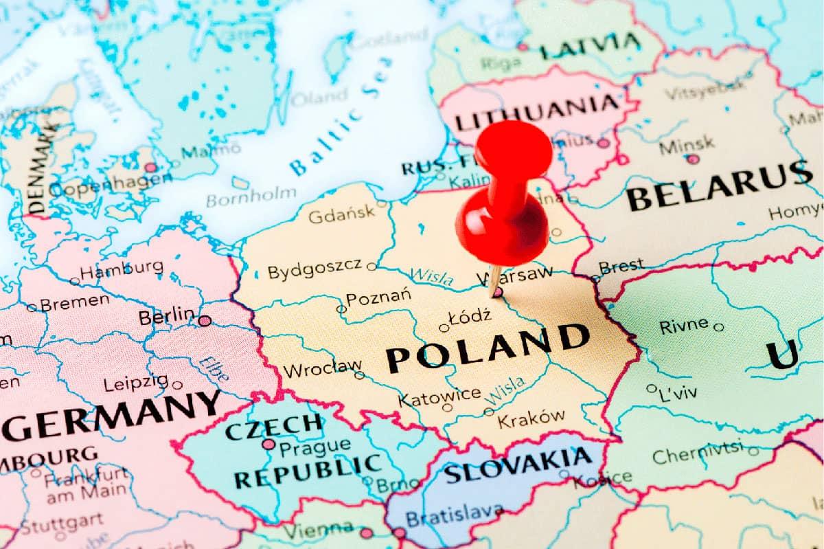 University Transfer to Poland: How to Continue Studies Without Losing Years