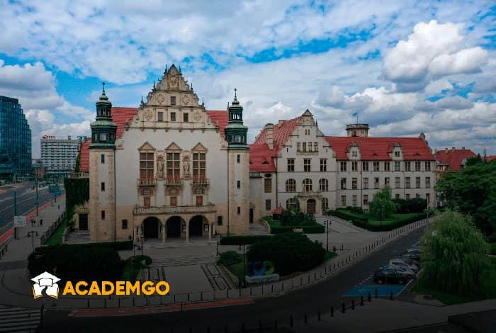 Adam Mickiewicz University