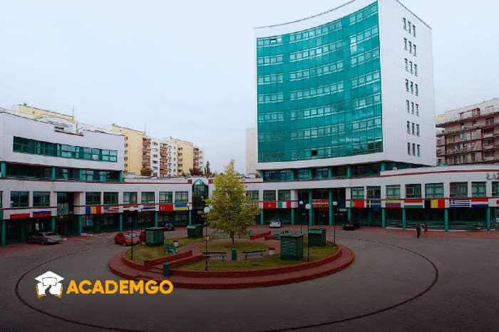 Lazarski University