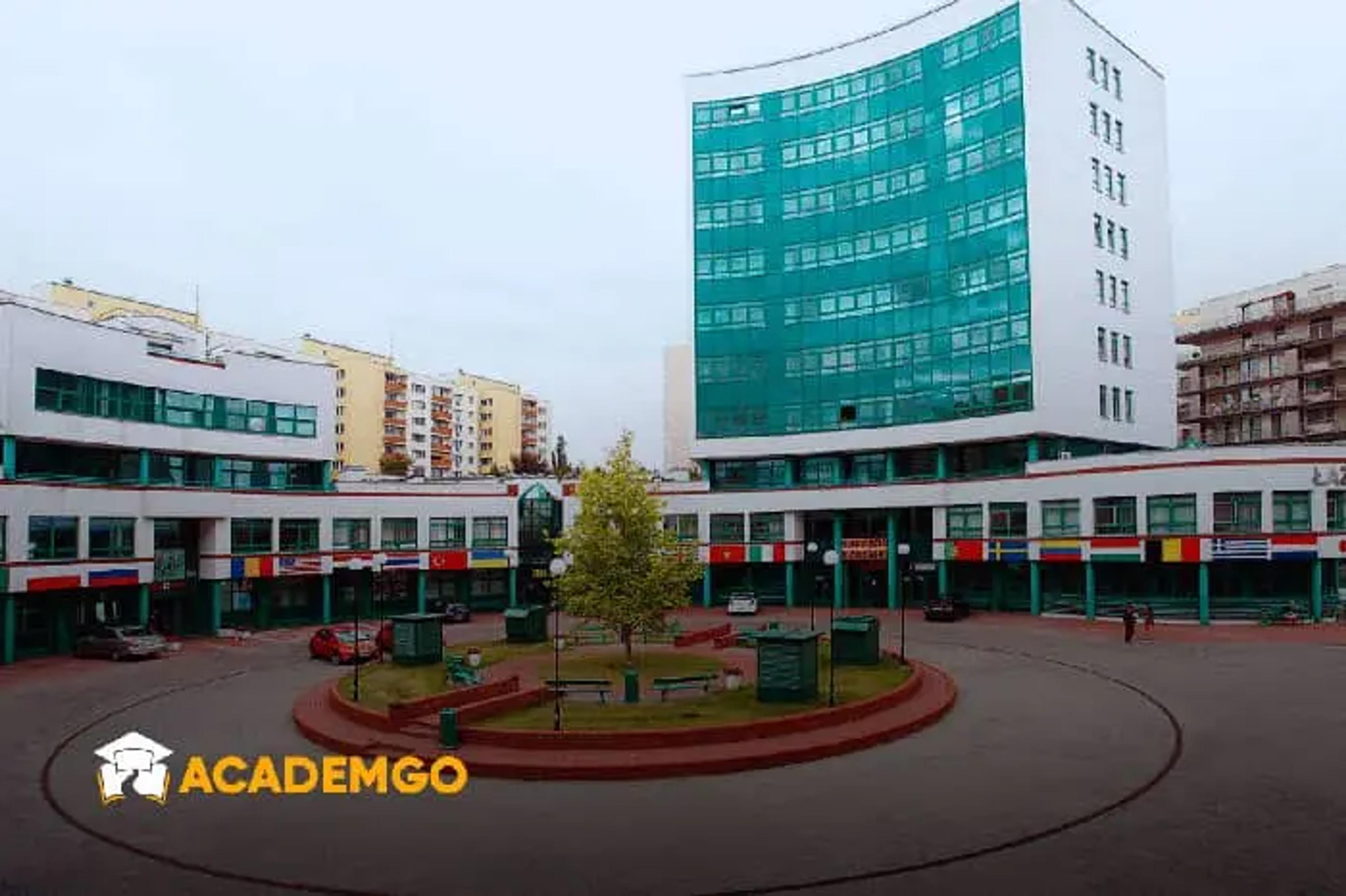 Lazarski University