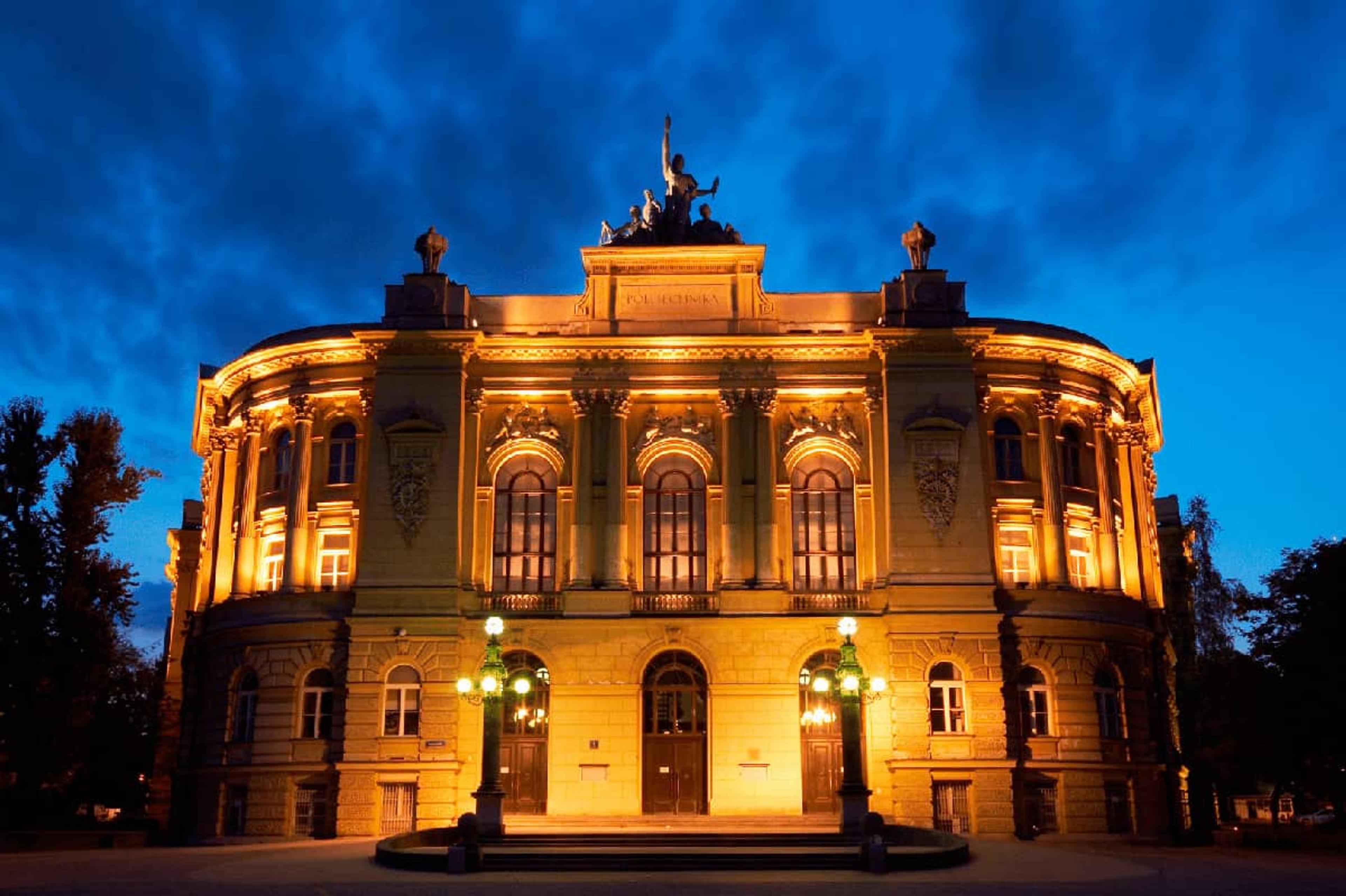 Universities in Warsaw