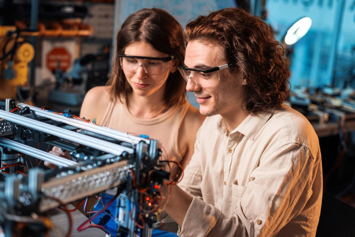 Rapid prototyping firm