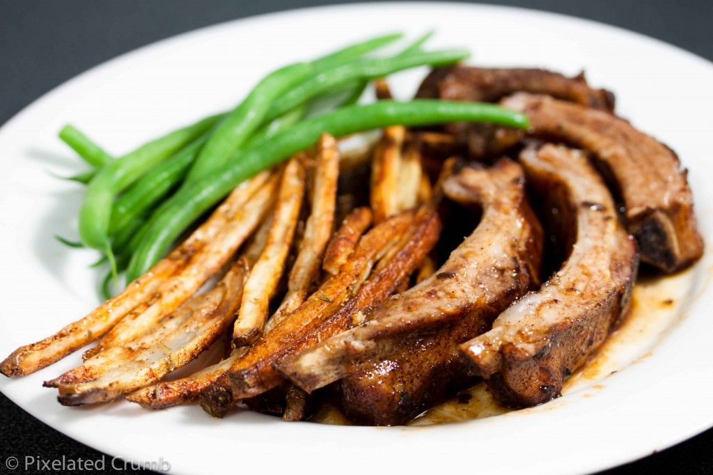 Simply Delicious Ribs with fresh green beens from the farmer's market and oven baked fries