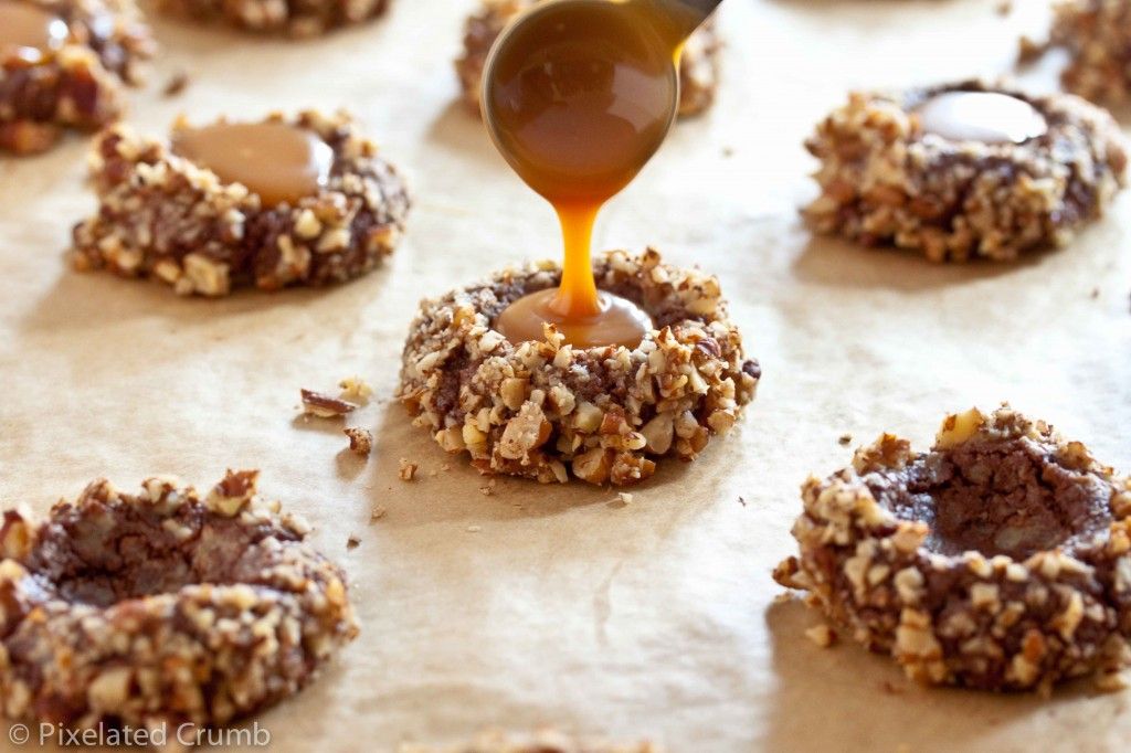 Filling Chocolate Turtle Cookies with Caramel