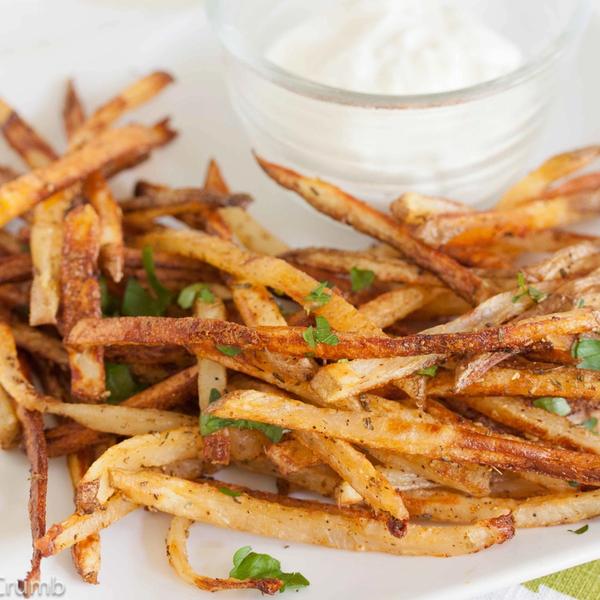Oven Baked Fries with Garlic Aioli