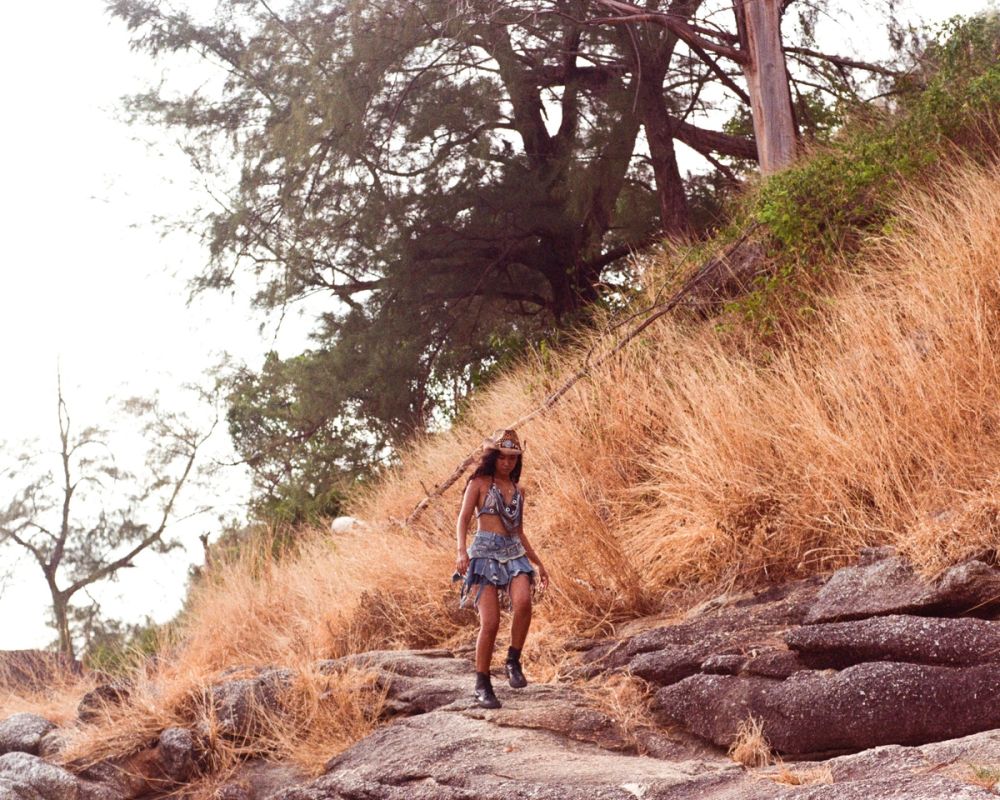Femme — 35mm film photograph by Jackson Seebohm