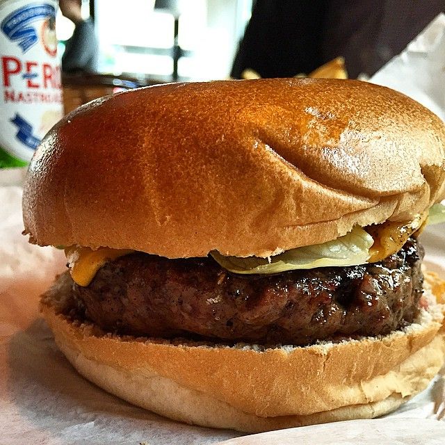 Tommi's Burger Joint