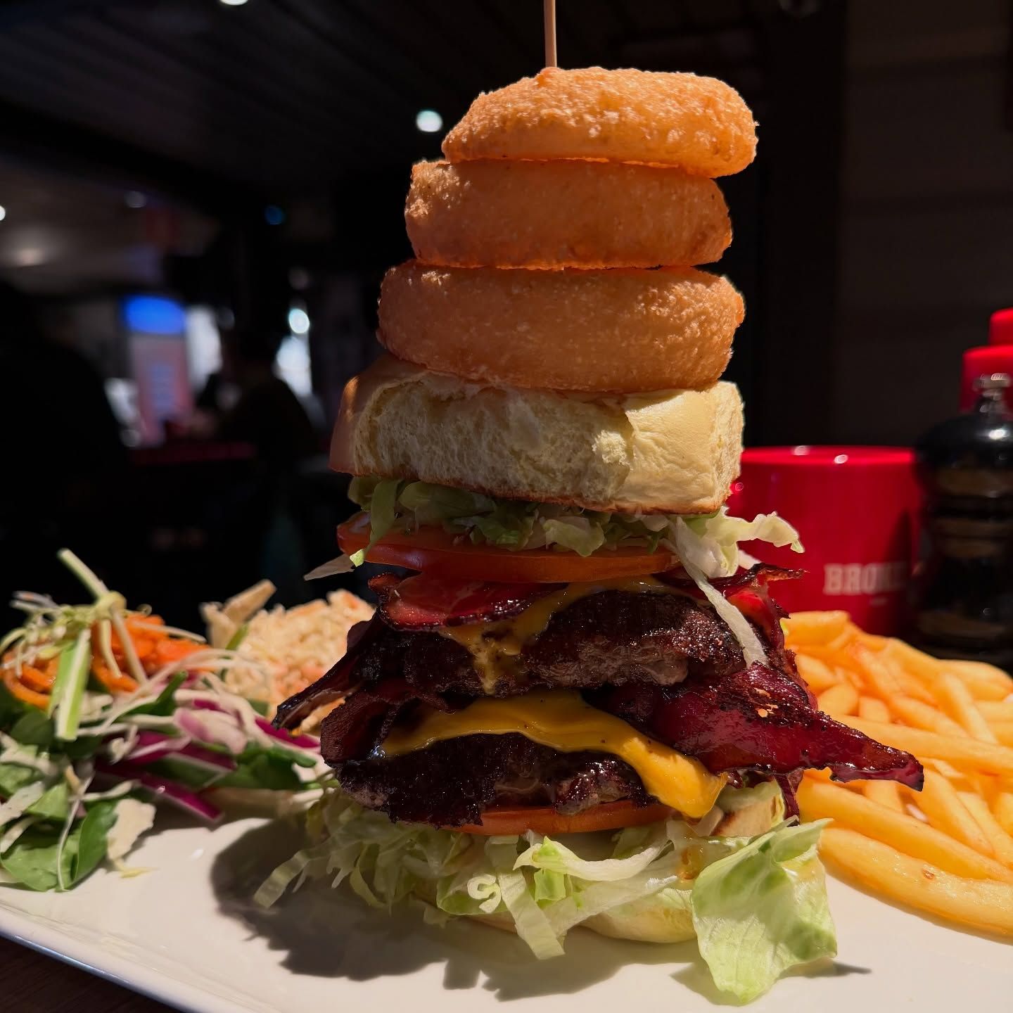MEGA Burger