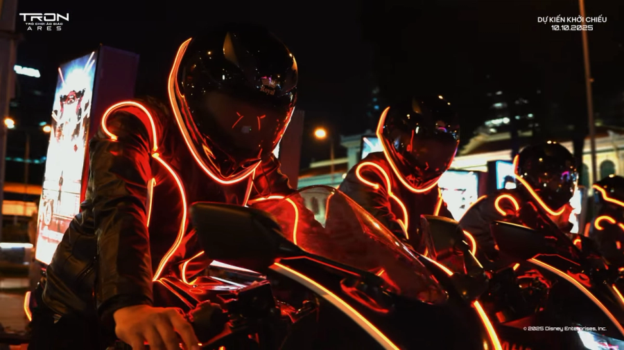 TRON AREA: FILM RAODSHOW