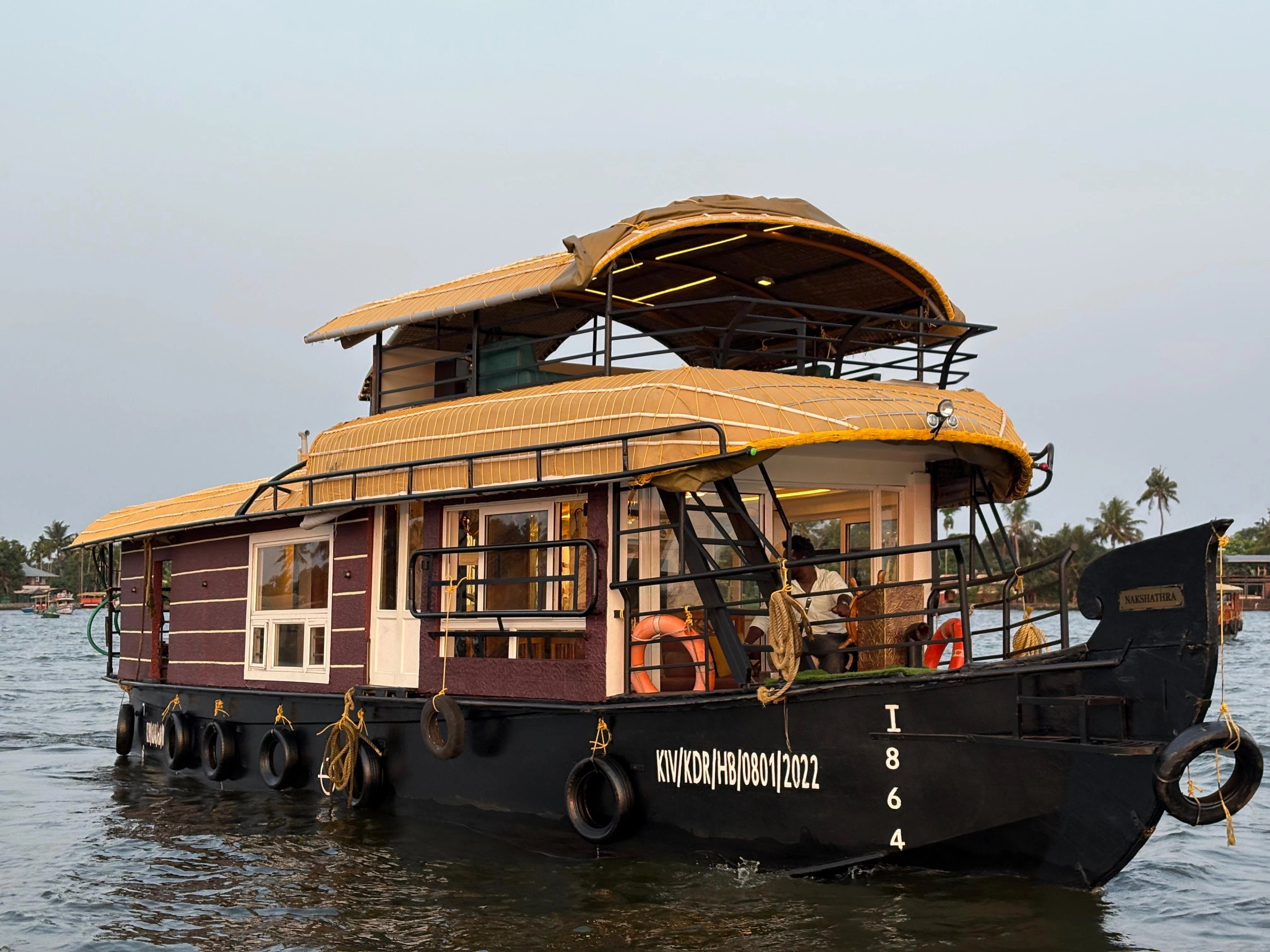 MYALLEPPEY.COM houseboat on the Alleppey backwaters