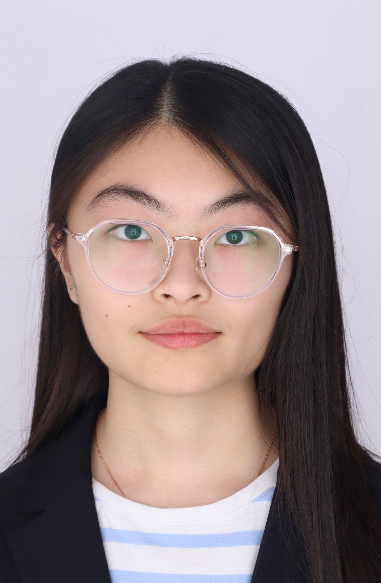 Susan Wang's portrait image