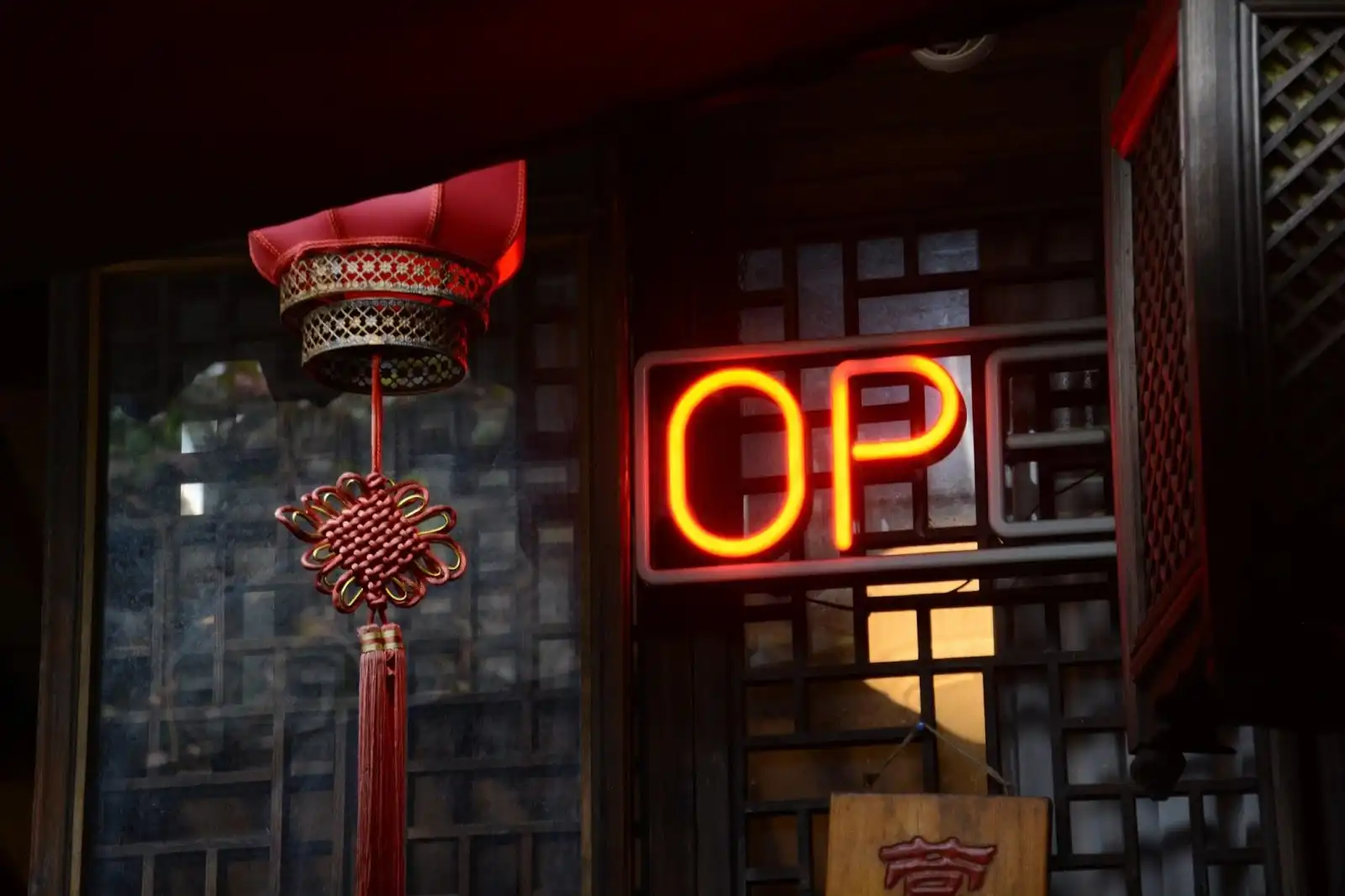 replace this alt text