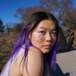 Juls Xi's portrait image