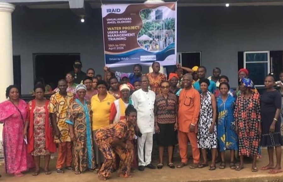 Group picture with members of the Foundation (lecturers).