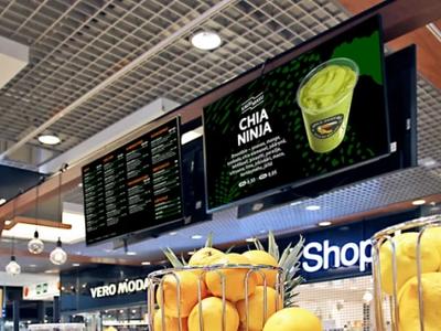 digital signage in shopping malls