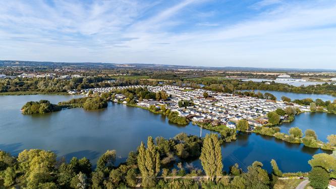 Chichester Lakeside Holiday Park 