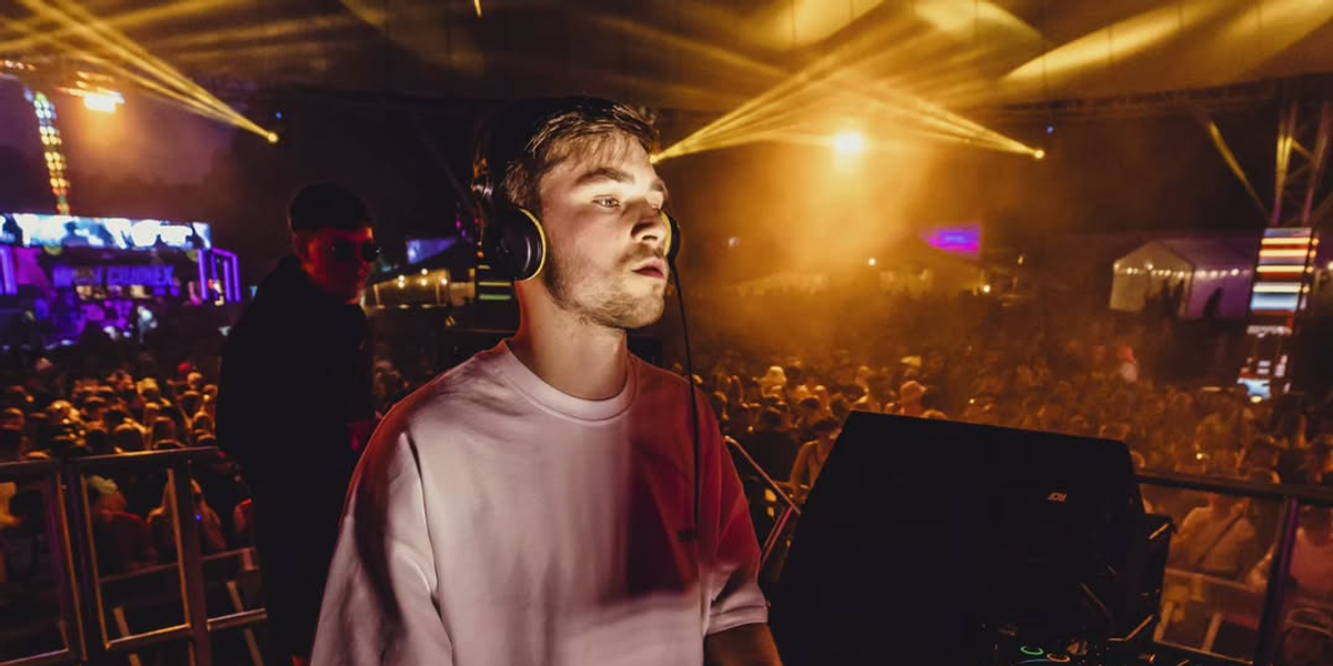 Nath Brown performing live