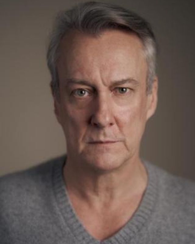 Stephen Tompkinson