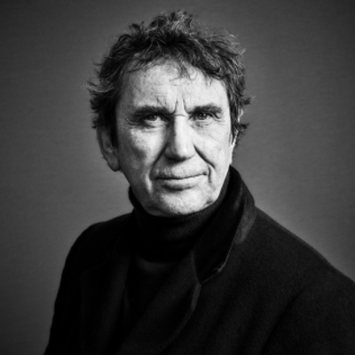 Phil Daniels