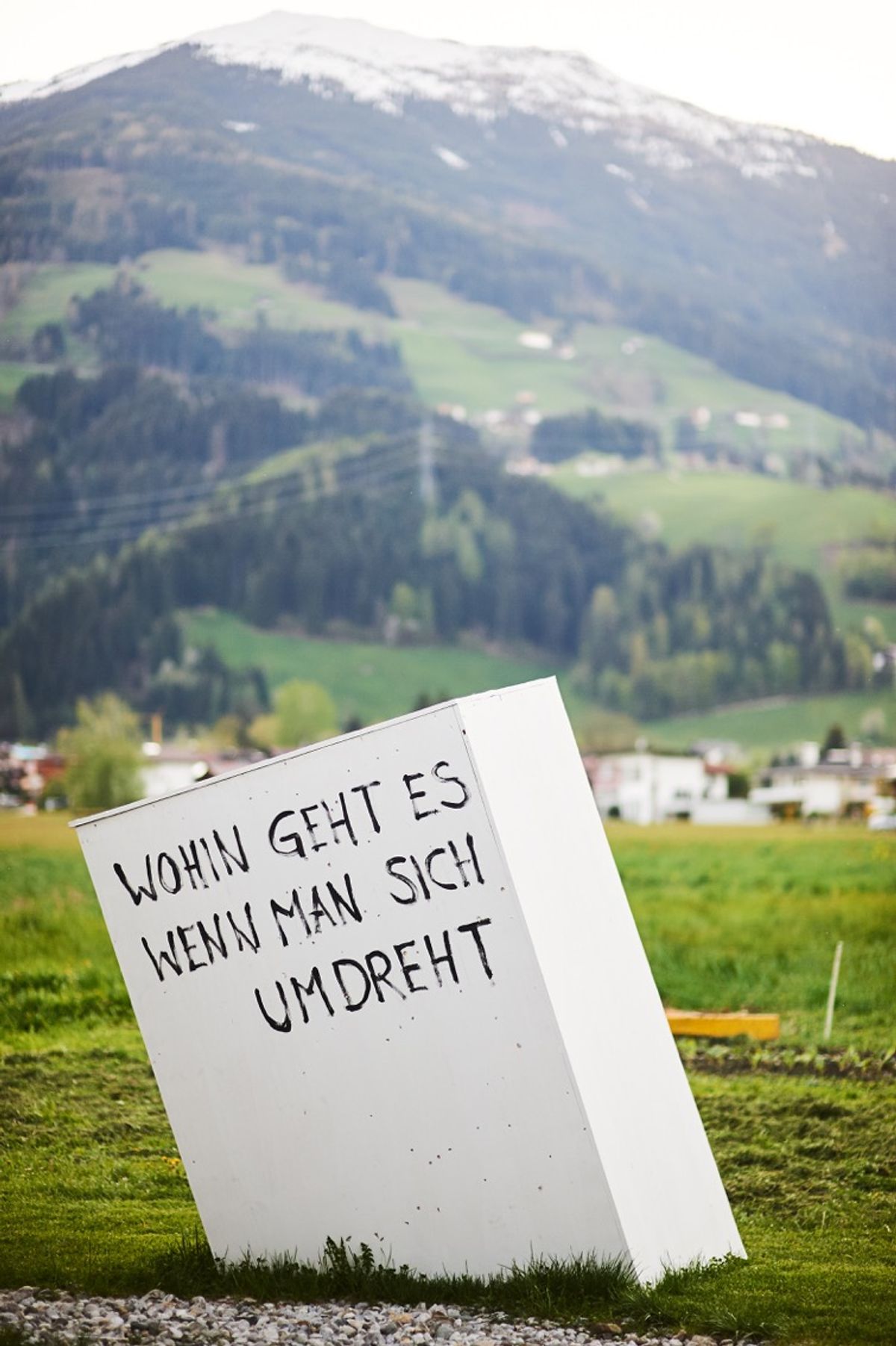 Konzepte zur Rettung der Welt Ausstellung Idee und Konzept: Hakon Hirzenberger und Gerhard Kainzner