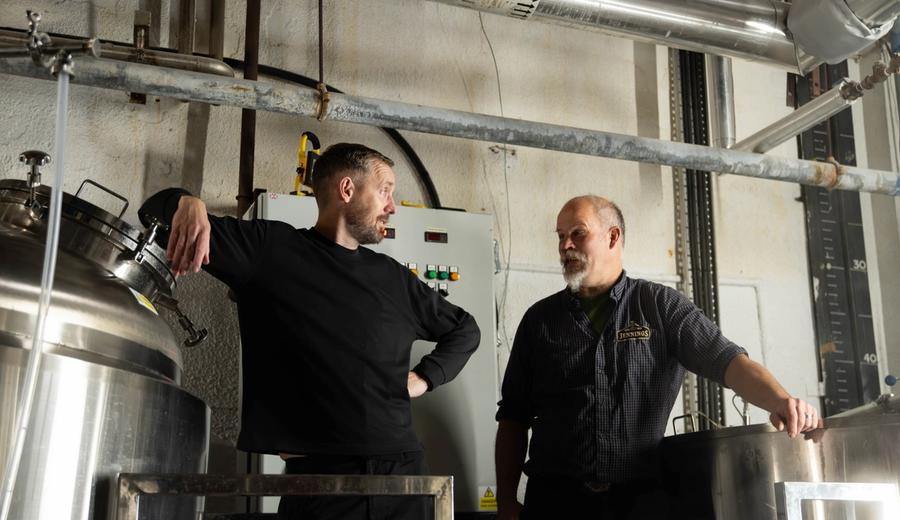 Mikkel and Buster brewing
