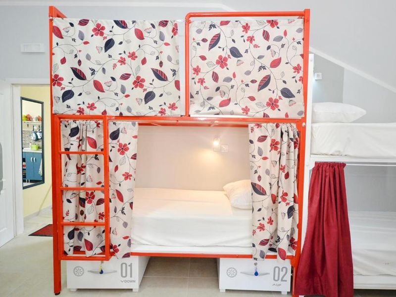 Cozy 4-Bed Mixed Dorm (Garden View)