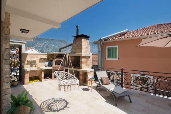 Apartment with Terrace (45m²)