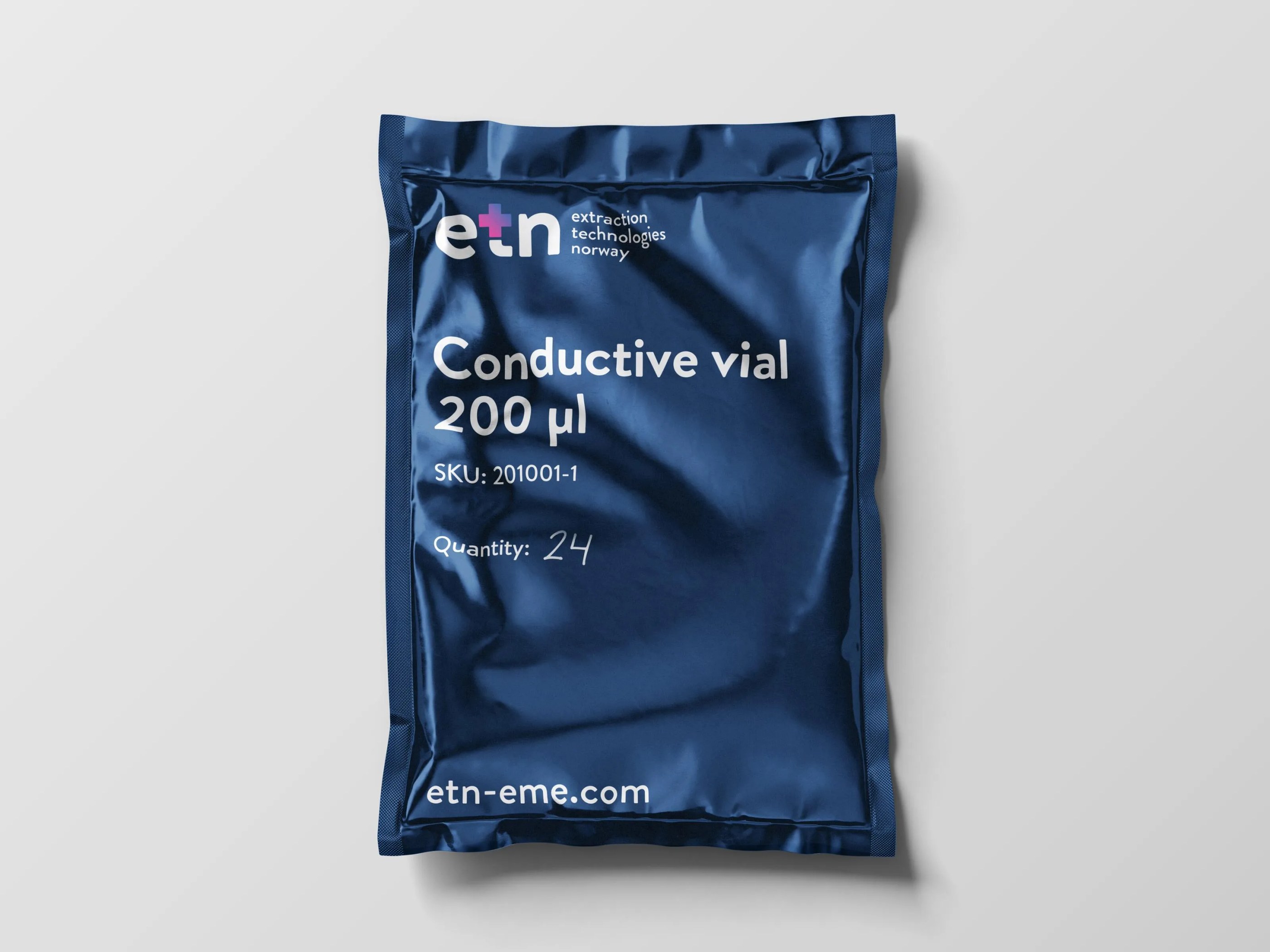 Blue metallic package labeled 'Conductive vial 200 µl' from Extraction Technologies Norway with SKU 201001-1 and quantity 24.