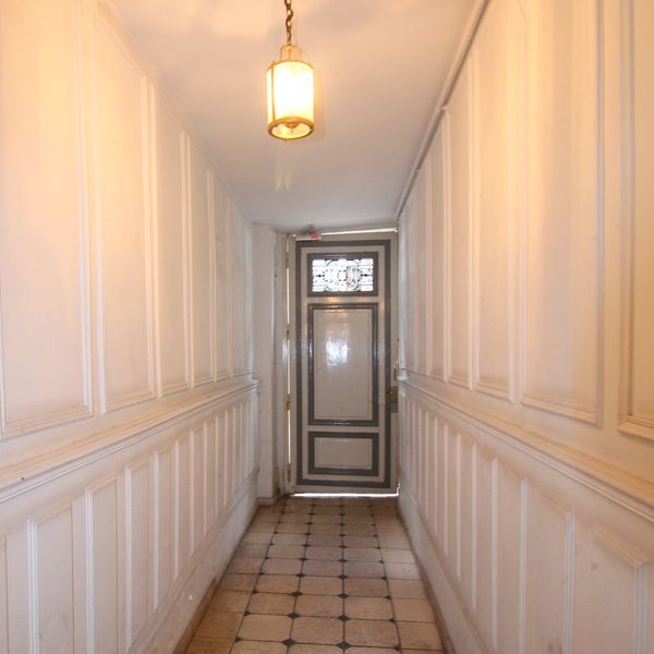 Appartement RUE DE PARADIS, PARIS 10ÈME - Hall - Chasseur immobilier - Paris et Hauts-De-Seine