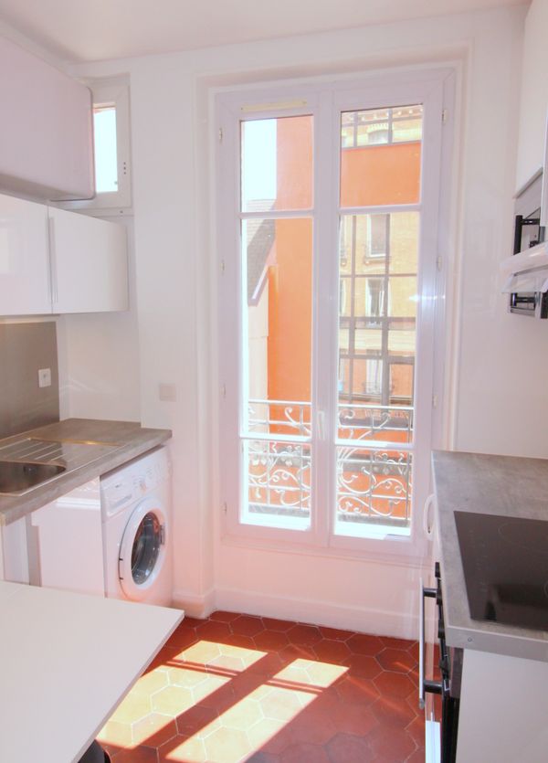 Appartement RUE HUNTZIGER - CLICHY-LA-GARENNE (92)  - Cuisine fenêtre - Paris et Hauts-De-Seine