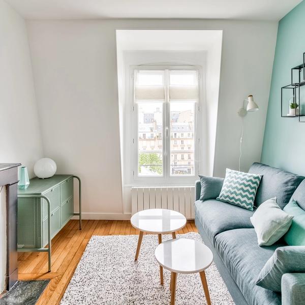 Appartement BATIGNOLLES, PARIS 17ÈME - Salon fenêtre - Chasseur immobilier - Paris et Hauts-De-Seine