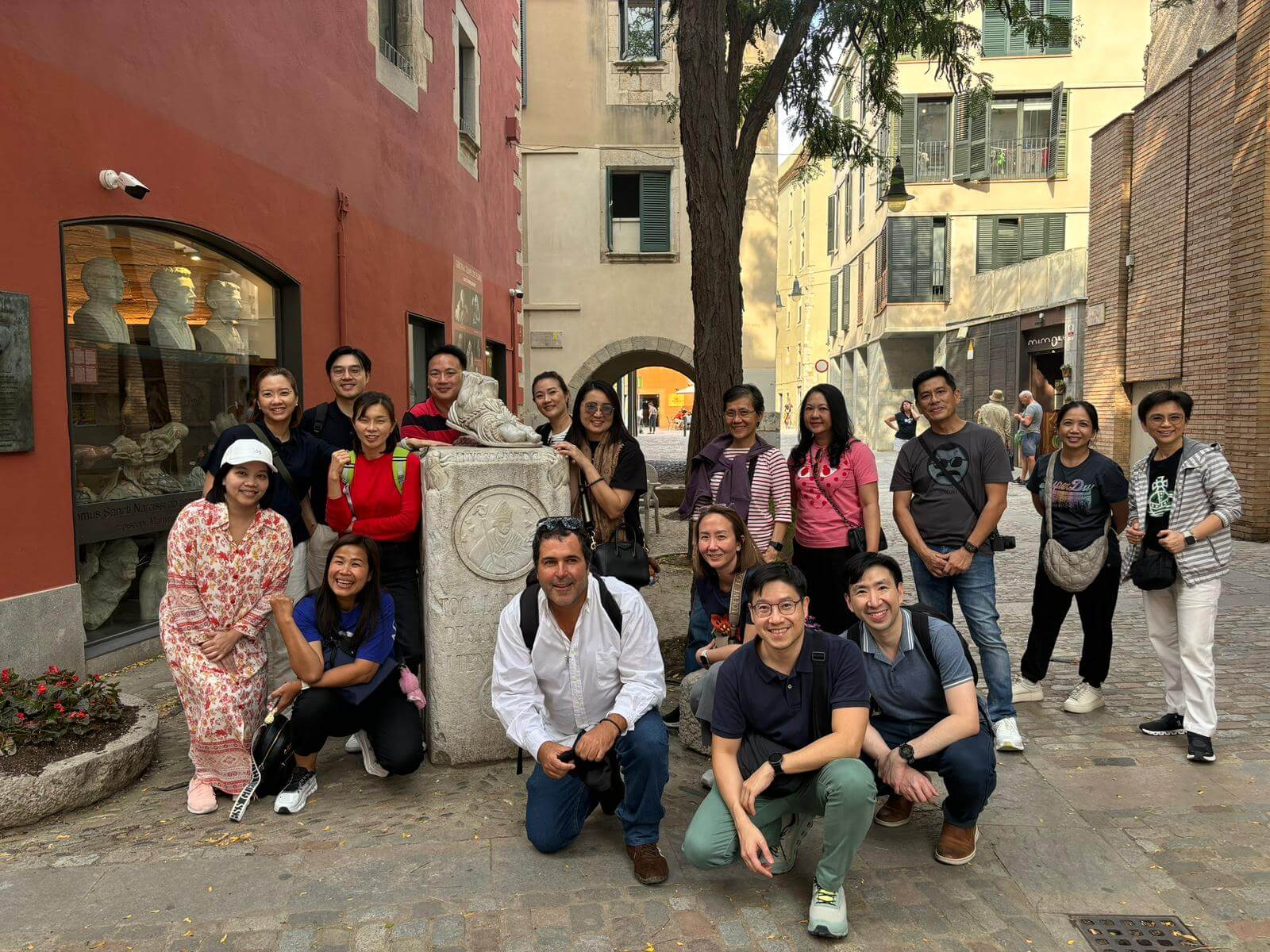 Imagen de experiencia guiada en una ciudad