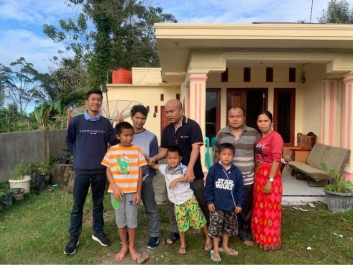 Persembahan Sulung: Sharing Orang Tua Fr. Wayan, OSC