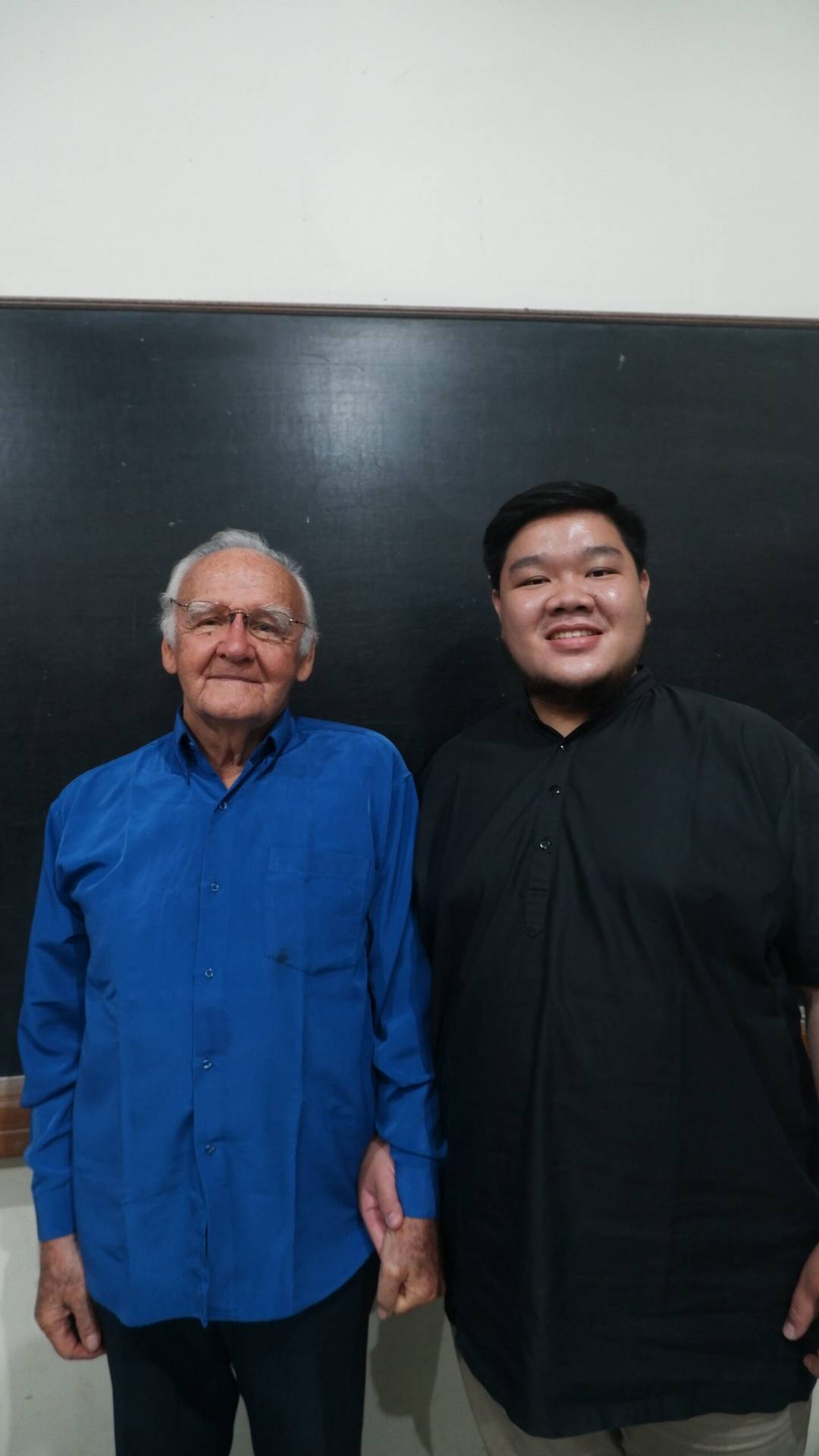 Merasa Beruntung Dan Dicintai (Sharing Pst. Mathias Kuppens kepada komunitas Skolastikat OSC)