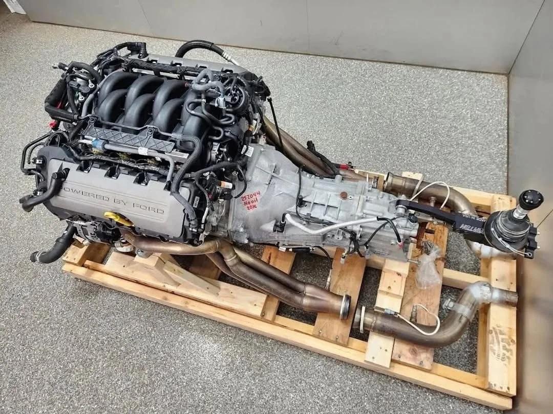 Ford Coyote Gen-2 5.0 L V8 engine paired with the MT82 6-speed manual transmission For Sale | Ford | Melbourne | 6