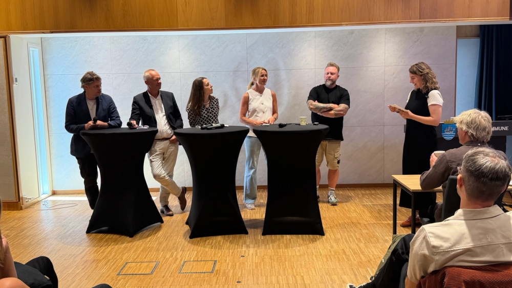 Fra "Arkitektur er mer enn smak" møtet i bystyresalen i Arendal.