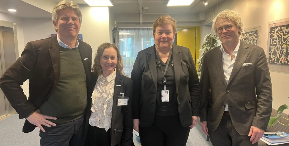 Fra venstre: generalsekretær Per Christian Opsahl i Afag, forbundsstyreleder i Afag Silje Andrea Sæverud, statssekretær i Arbeids- og inklderingsdepartementet Line Eldring og Steinar Skjerdingstad, administrerende direktør i Arkitektbedriftene.