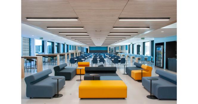 Elverum videregående skole, kantine. Totalrehabilitering eksisterende skolebygg