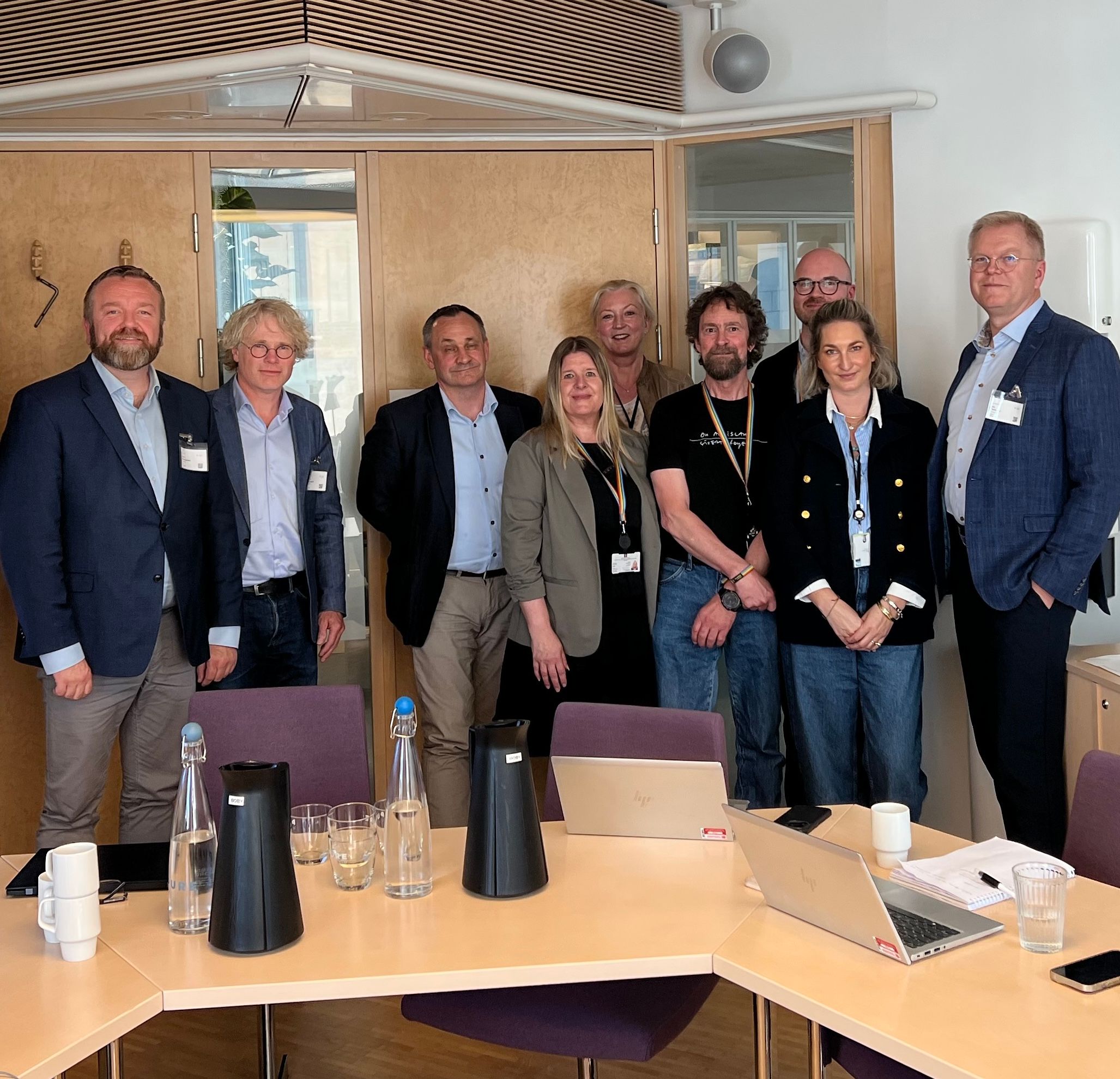 Steinar Skjerdingstad, i Arkitektbedriftene, Hroar Hansen, i Byggmesterforbundet, Anders Rødberg-KLarsen, I Bygghåndverk Norge og  Ari Soilammi, i Brannvernforeningen, møtte 17. juni embestverket i KDD.