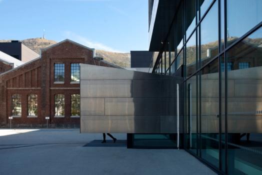 Høgskolen i Bergen - hovedinngang