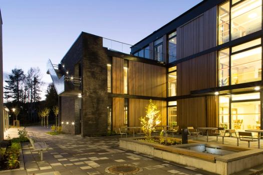 Gullhella bo- og aktivitetssenter, Asker