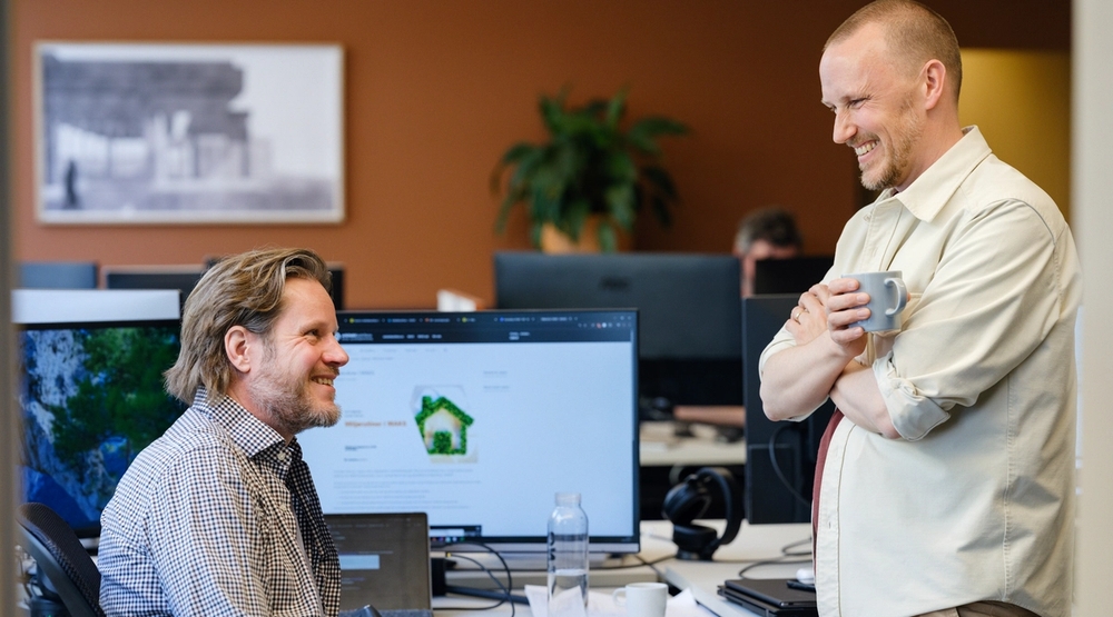 Fra venstre, Christian Hofmeier, fagansvarlig digitale verktøy i Arkitektbedriftene og fagsjef Rasmus Jørgensen (Foto: Kim Ramberghaug)