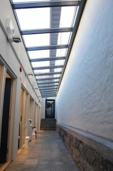 Majorstuen kirke, interiør i tilbygg.jpg