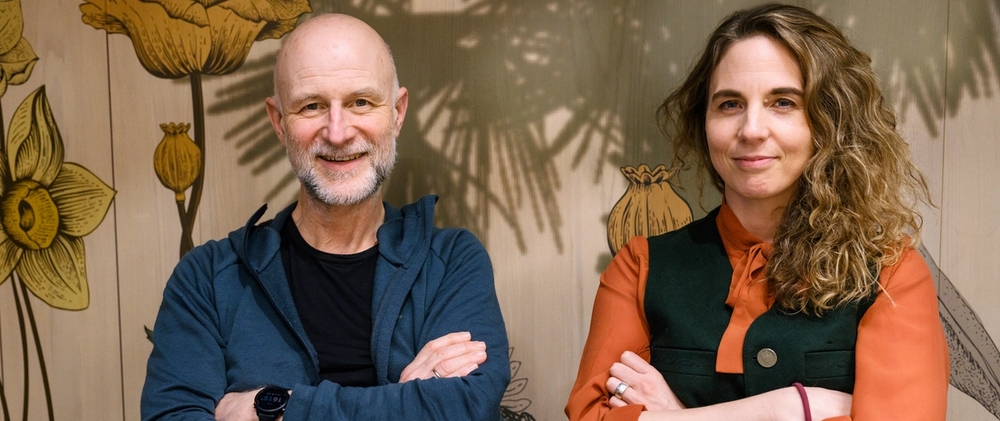 Programlederne i Bak fasaaden, Erlin Dokk Holm og Karoline Birkeli - Gaus.