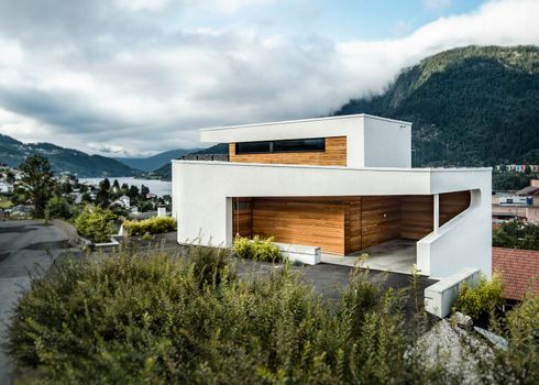 Ville H, einebustad i Førde