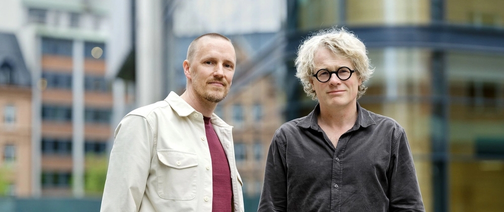 Fra venstre Rasmus Jørgensen, fagsjef, og Steinar Skjerdingstad, administrerende direktør, i Arkitektbedriftene bør få en nye bolig- og bygningsdirektoratet en nøkkelrolle for mer transformasjon.