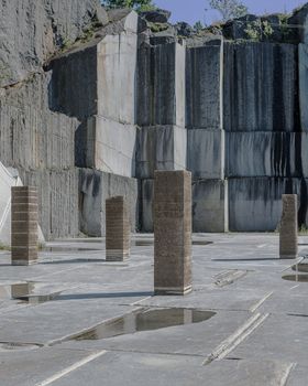 Borrowed Land - Stampet Jord, med CLAYA og Ask Holmen