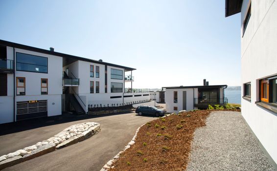 Boliger Engevik, 5302 Strusshamn